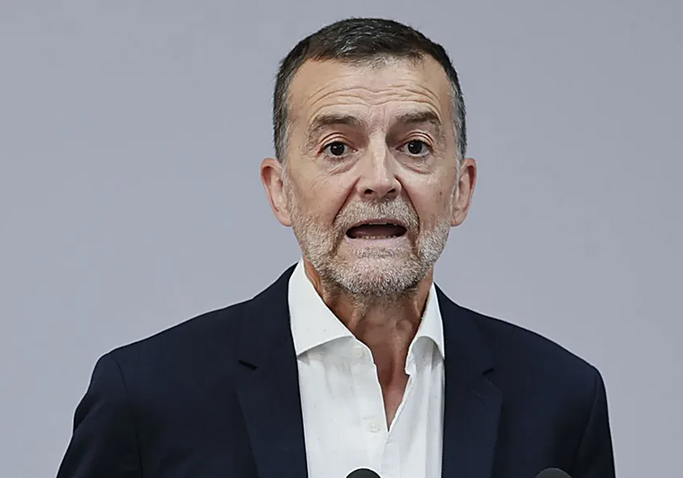 IU da por superado a Sumar y urge a conformar un espacio «bajo el paraguas de un nombre diferente»