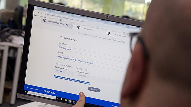 Impossibilidade de marcação na recepção do site da Câmara Municipal de Madrid.