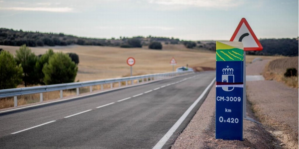 El Gobierno regional renovará 68.000 señales verticales de la Red de Carreteras de Castilla-La Mancha