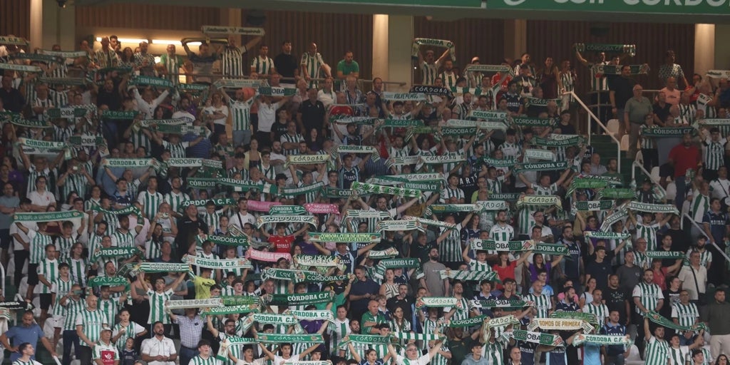 Horario y dónde ver por televisión el Córdoba CF - Real Valladolid