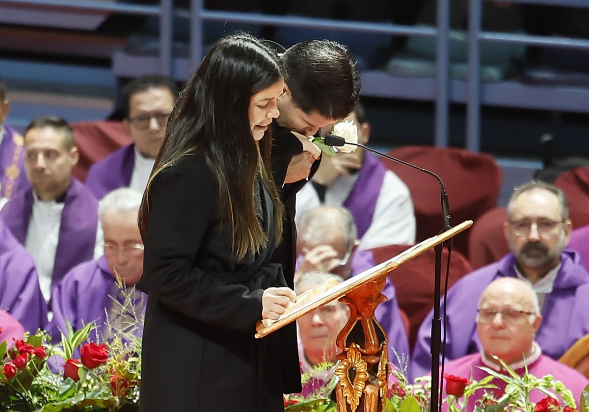 El discurso de Liliana en el funeral de Huelva: «Cambiaríamos todo el oro de este mundo por poder mover las agujas del reloj tan solo 20 segundos»