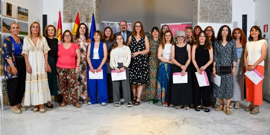 Los XII Premios  Amalia Avia , que promocionan a las mujeres artistas, cierran candidaturas el 19 de febrero