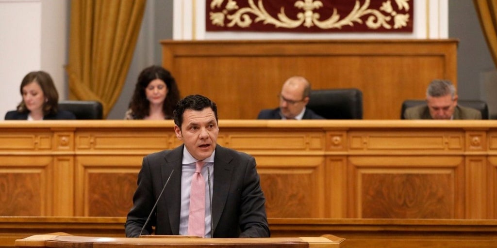 Vox se atribuye el paso dado por el PP para modificar la horquilla de diputados en Castilla-La Mancha