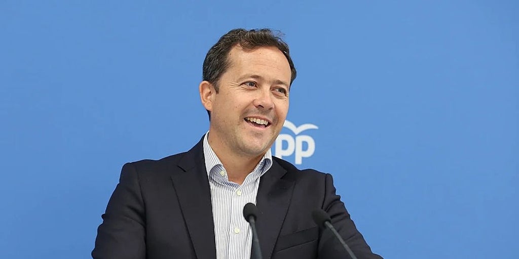 Velázquez, «muy satisfecho» con la enmienda del PP al Estatuto: «Es coherente»