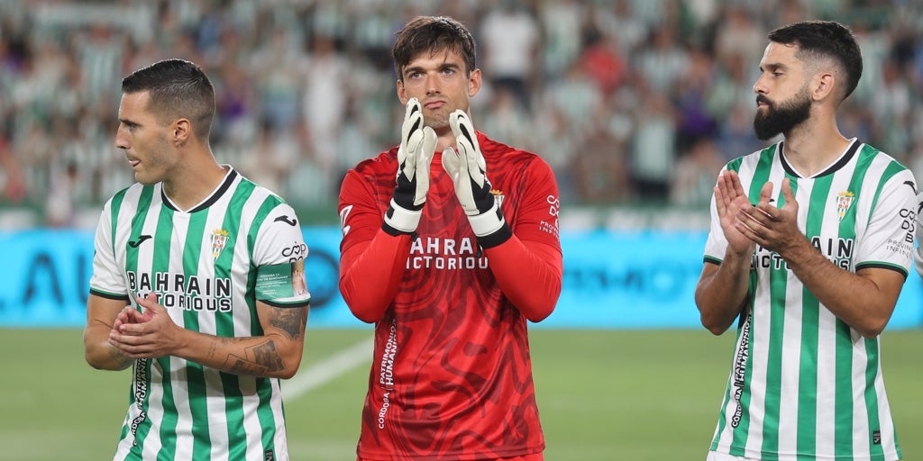Iker Álvarez, el guardián blanquiverde en plena caza del Zamora de Segunda División