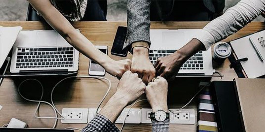 Cerca de 1.500 personas se benefician de los programas de CaixaBank Dualiza en Castilla-La Mancha en 2025