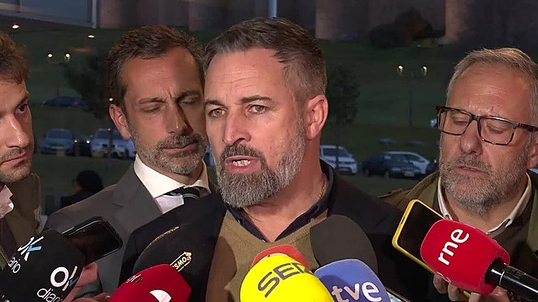 Abascal cree que la comparecencia de Sánchez sobre Adamuz servirá para  "inventarse" cosas