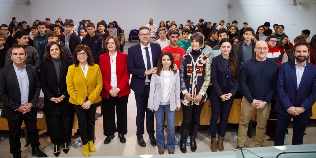 El 44% de los proyectos de investigación convocados por el Gobierno regional están liderados por mujeres