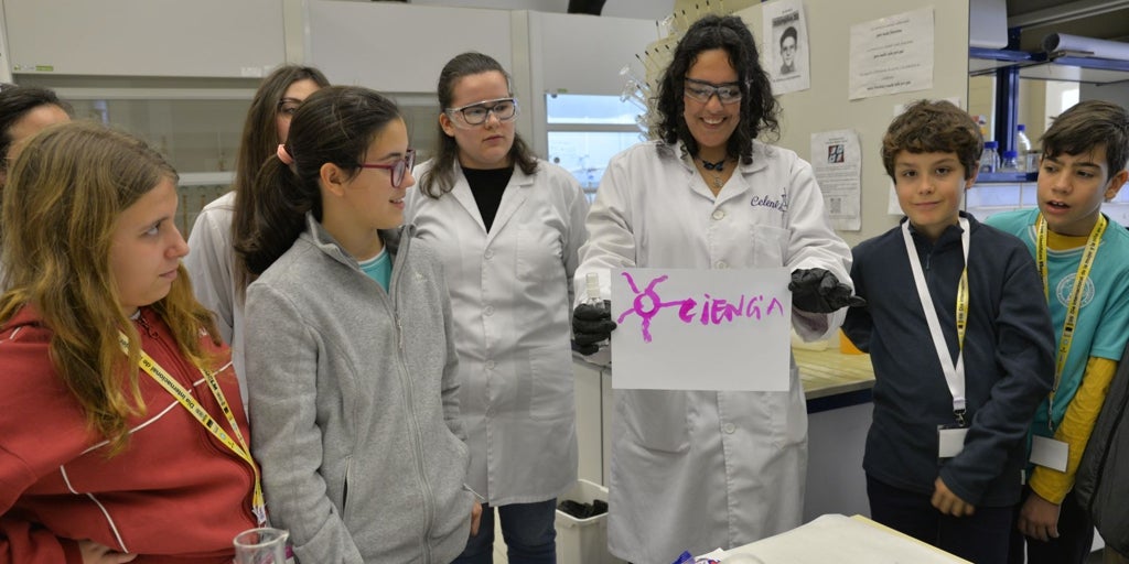 Científicas de la UCLM inspiran a escolares en Ciudad Real