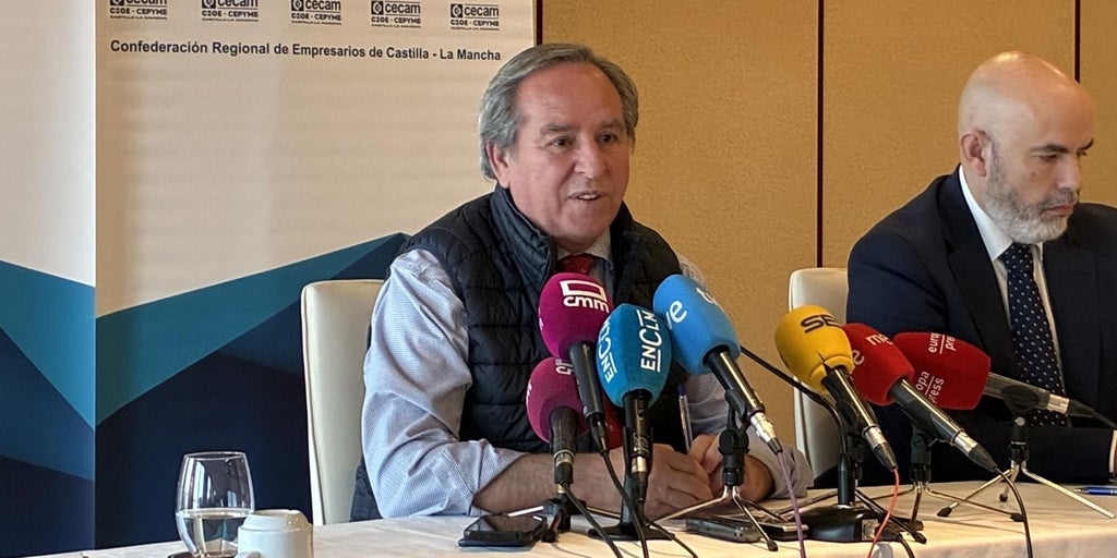 Cecam sobre el Estatuto: «Respeten el acuerdo que hemos alcanzado en Castilla-la Mancha»