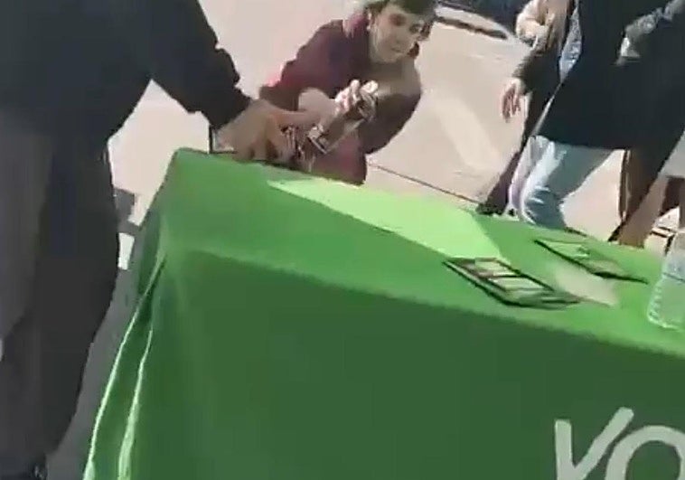 Vox activists assaulted near Barcelona