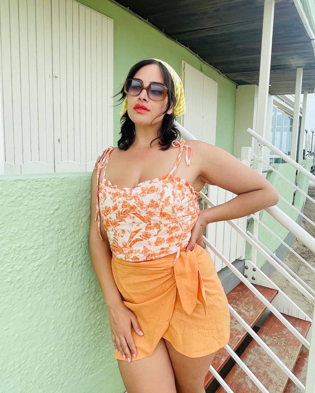 Mango es una apuesta segura por las gafas de sol más modernas. Esta temporada incluye estas con montura de pasta y factor protección UV total por 15,99€ (rebajadas de 19,99€).