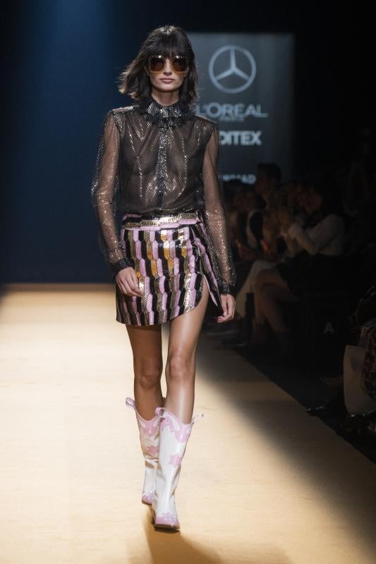 Teresa Helbig nos vuelve a dar una lección de costura