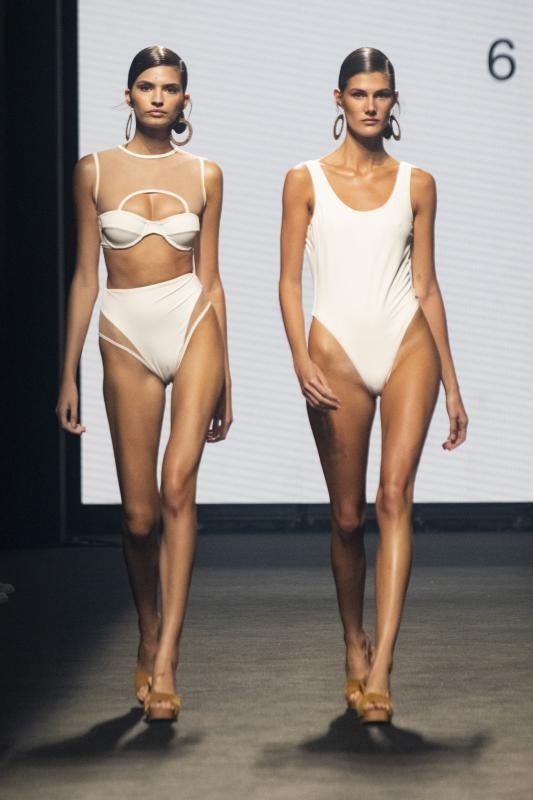 Moda de baño y algo más en la pasarela de Aurelia Gil