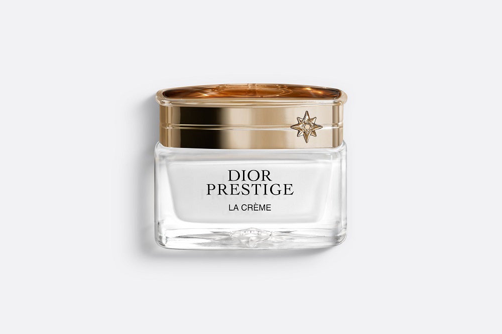 Prestige Crème Haute Réparation de Dior(375 euros). Esta crema promete revertir el aspecto de la piel para que parezca hasta 6 años más joven en solo 8 semanas. En su fórmula destaca una extraordinaria concentración de extractos de Rosa Granville (creada por Dior para uso cosmético) y el nuevo complejo Rosapéptido. La eficacia de la crema se basa en los estudios del Profesor Vadim Gladyshev, una eminencia internacional en el campo del 'Age Reversing'. La crema se presenta en formato recargable.