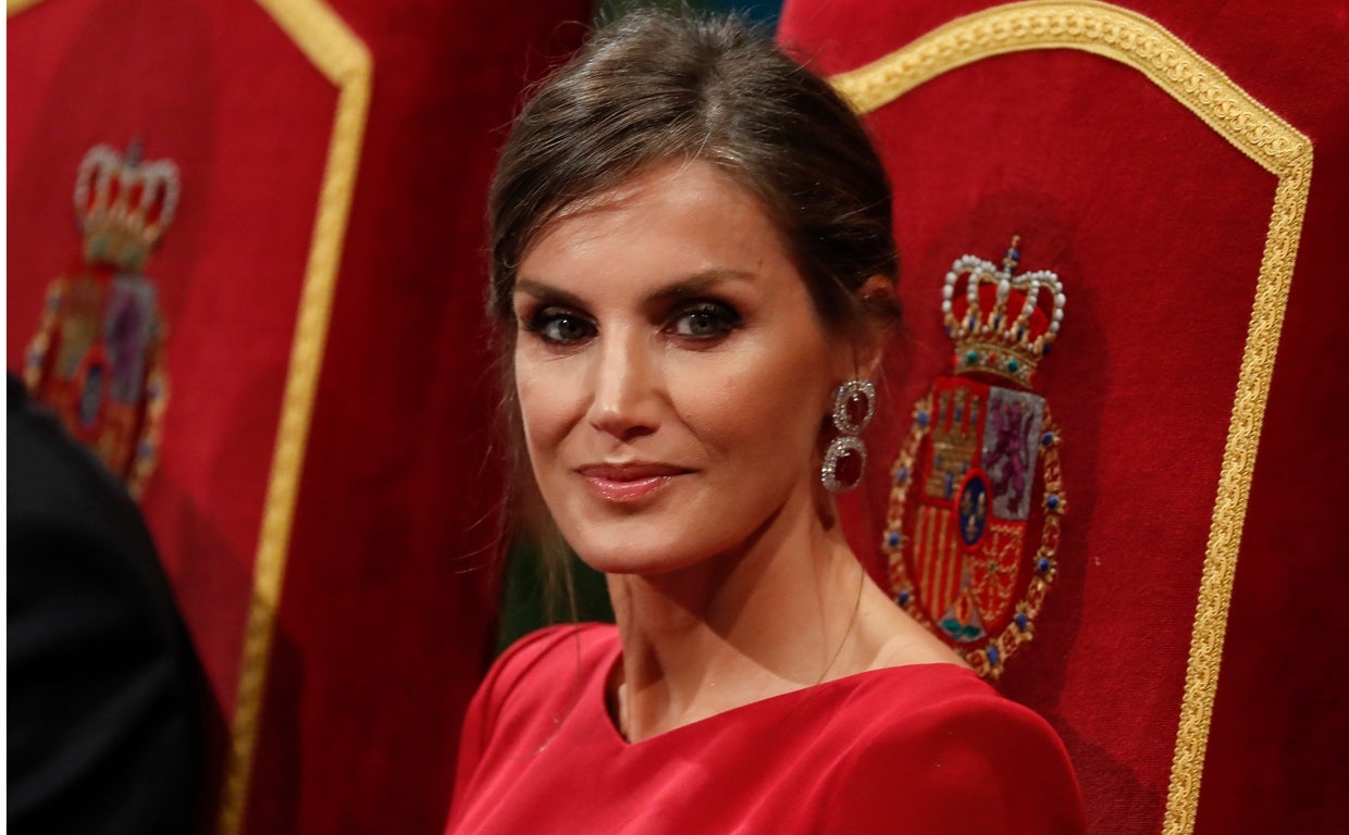 Todos los vestidos de la Reina Letizia en los Premios Princesa de Asturias