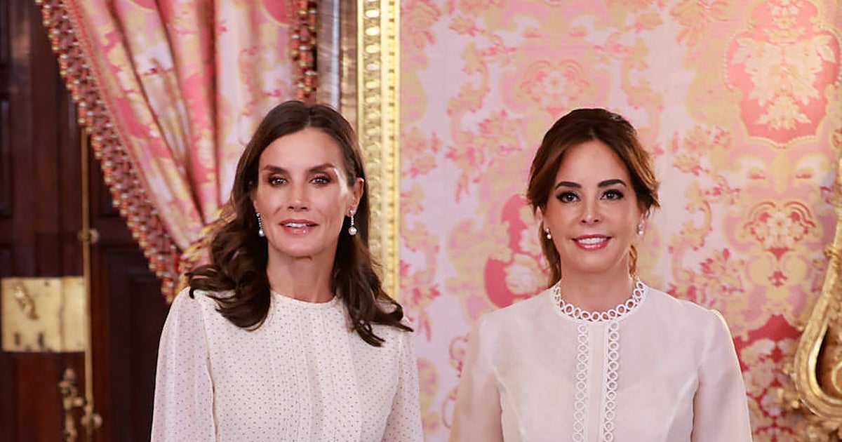 La Reina Letizia, con un vestido de lunares que ya llevó la infanta Sofía