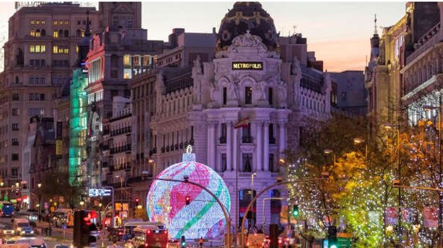 Comienza la temporada navideña en Madrid con el encendido de luces