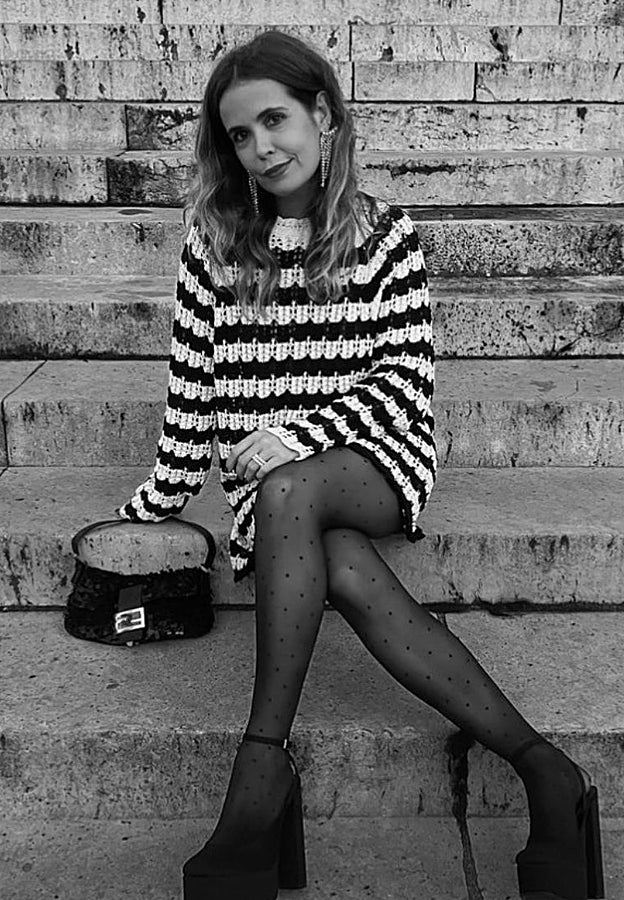 Jerséis oversize con medias de fantasía, una alternativa muy cómoda.