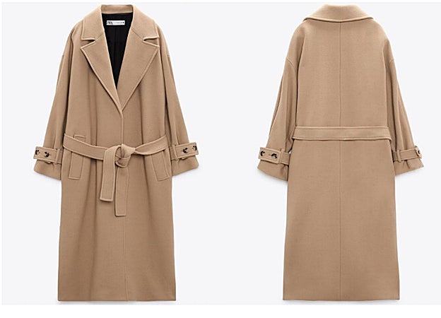Abrigo largo confeccionado con tejido en mezcla de lana, de Zara. Precio: 129€.