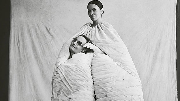 josie y Pedroche con el look de las Campanadas 2022