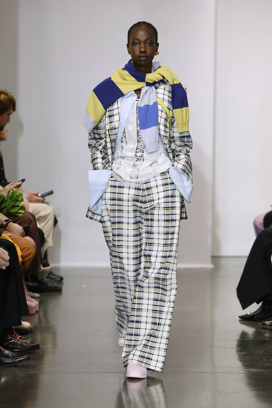 Las prendas amplias son las principales propuestas de Palomo Spain.