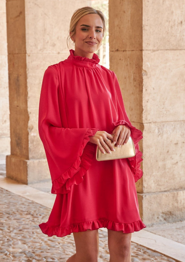 Vestido confeccionado en crepe con corte evasé que no transparente: 89 euros en An&Be.