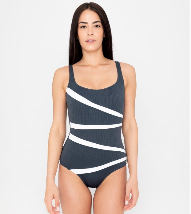 Trajes de baño y bikinis: 32 hermosos y diferentes diseños para no repetir en la playa