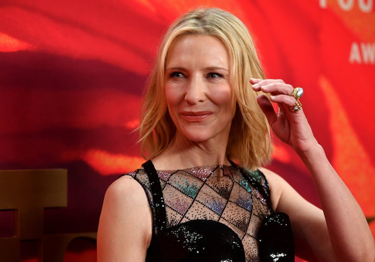 Cate Blanchett en los Premios Fragance Foundation 2023.