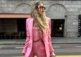 Barbiecore o por qué las prendas rosas se están agotando de las tiendas