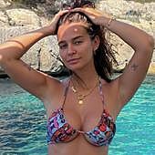 La fórmula viral en Youtube, TikTok e Instagram para reutilizar el top del bikini y que no se note