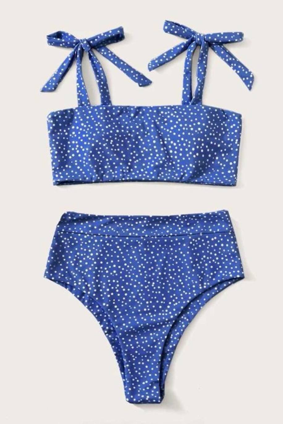 Bikini de braga alta con estampado de lunares. 11 euros en Shein. 