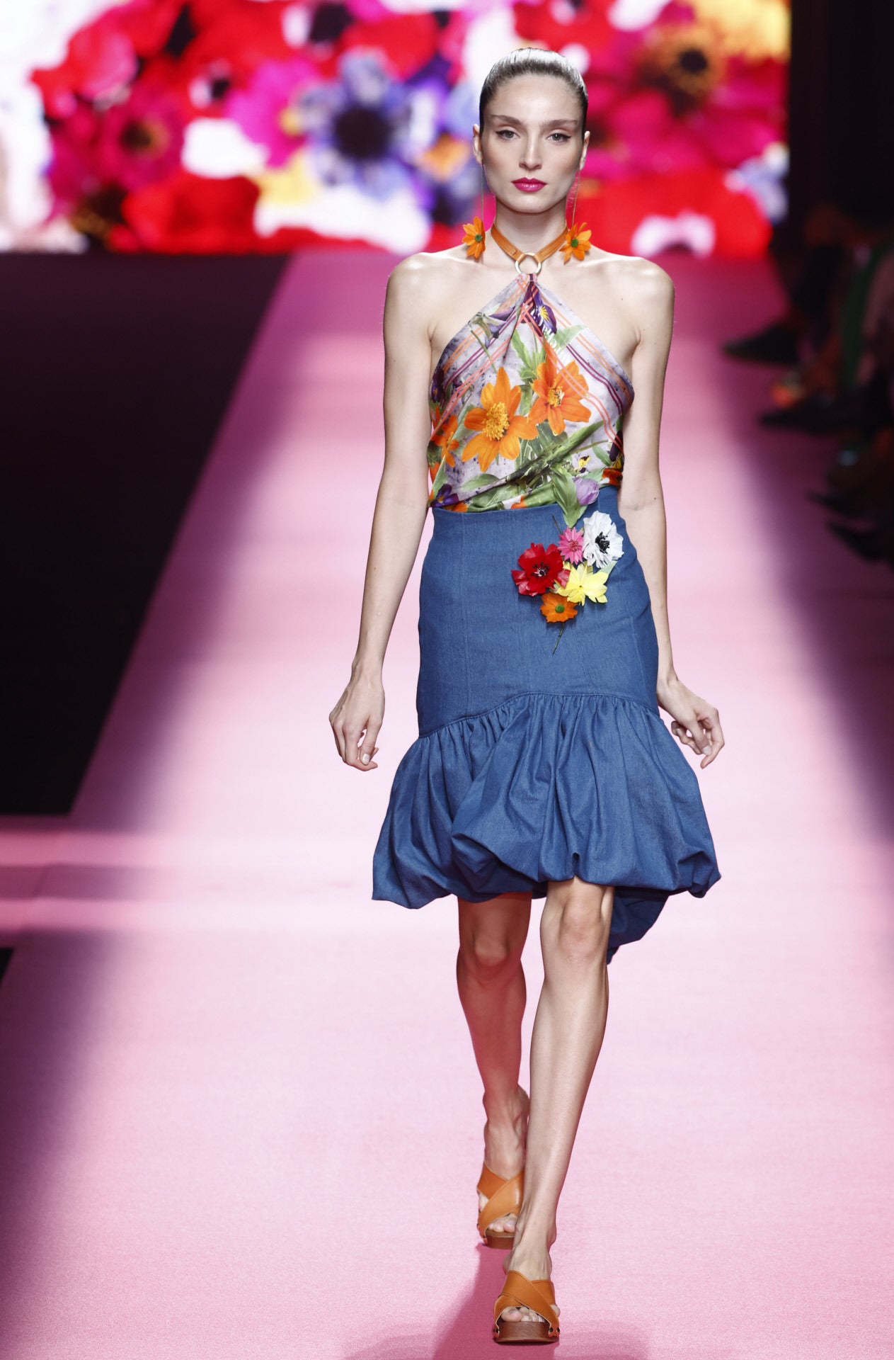 Los pañuelos también han sido grandes protagonistas en esta colección. 