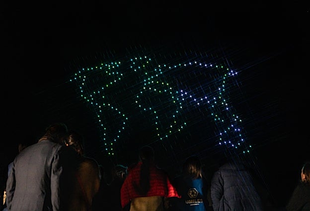 El cielo de Madrid, iluminado con motivo del Día de la Hispanidad