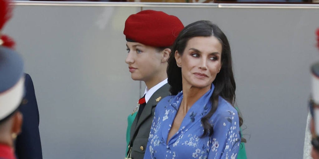la Reina Letizia estrena un romántico vestido de Juan Vidal
