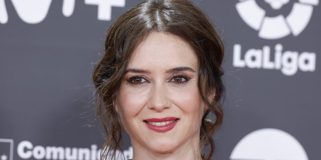 Los seis looks de Isabel Díaz Ayuso que pasarán a la historia