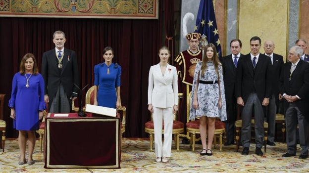 Francina Armengol también ha vestido de azul en la jura de la Princesa Leonor