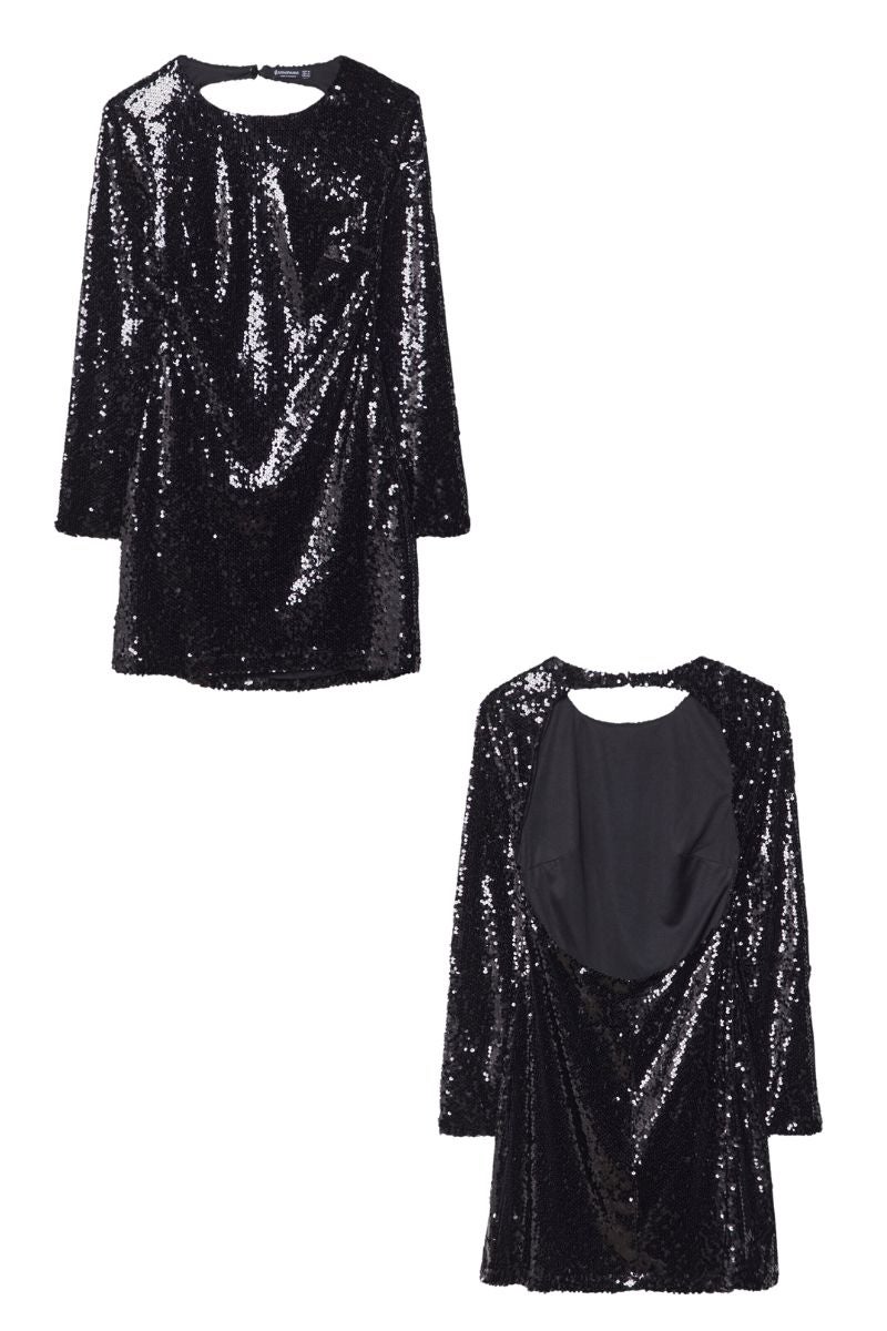 Stradivarius. Vestido ajustado de cuello redondo y manga larga con la espalda descubierta. Precio: 29,99€.