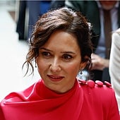 El vestido de menos de 300 euros de Isabel Díaz Ayuso para homenajear la Constitución española