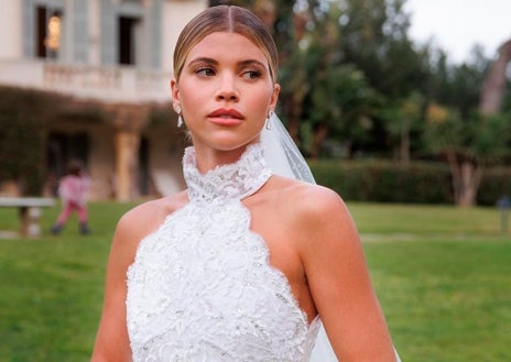 Imagen secundaria 1 - Sofía Richie en su boda con vestidos de Chanel.