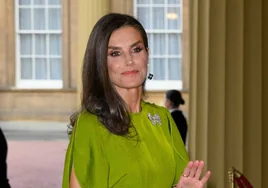 La Reina Letizia, la 'royal' que más prendas estrenó en 2023 y que menos dinero gastó en moda