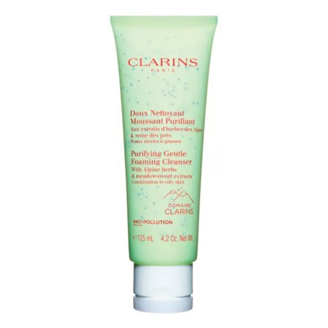Limpiador facial espumoso Doux Nettoyant Moussant Purifiant de Clarins (18,15 euros en Druni). Formulado con extractos de plantas bio, limpia la piel, preservando la microbiota cutánea. Además, incluye un derivado del ácido salicílico, que purifica y limita la producción de grasa. Perfecto para pieles mixtas y grasas.