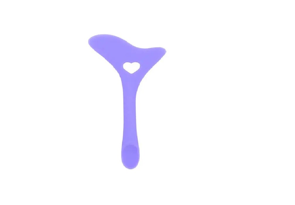 Plantilla eyeliner silicona Woo ooW (1,99 euros en Primor). Esta plantilla se adapta a todas las formas y tamaños de ojos para crear un eyeliner perfecto.