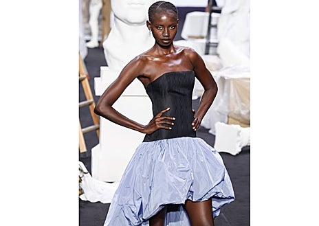 Imagen secundaria 1 - Durante el desfile de Encinar