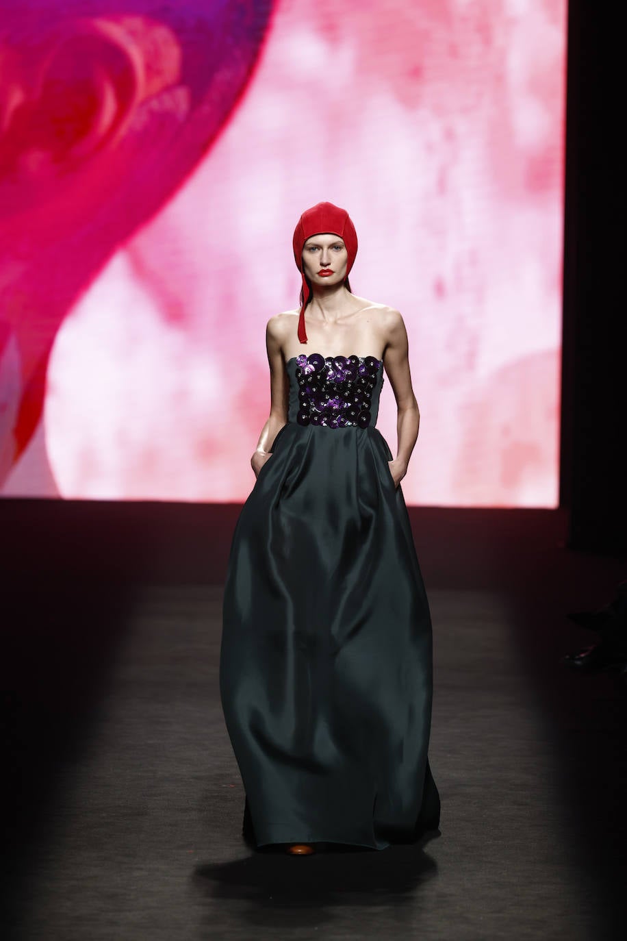 En las propuestas de noche, tampoco han faltado los pailletes. 