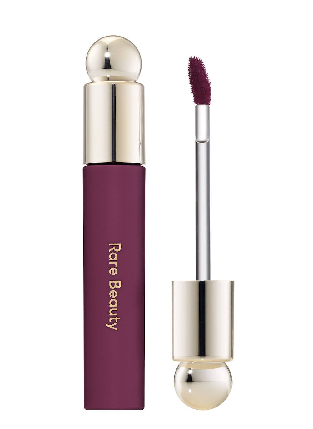 Soft Pinch Tinted Lip Oil de Rare Beauty (22,99 euros, solo en Sephora): una innovadora fórmula de jalea labial que se transforma en un aceite ligero que brilla al ser aplicado para, a continuación, dejar los labios tintados y sin sensación pegajosa. Este aceite labial está elaborado con aceite de jojoba, que hidrata y crea una barrera protectora sobre los labios para fijar la hidratación, y aceite de semilla de girasol, rico en antioxidantes, que calma y protege de los factores de estrés ambiental. Está disponible en 8 tonos.