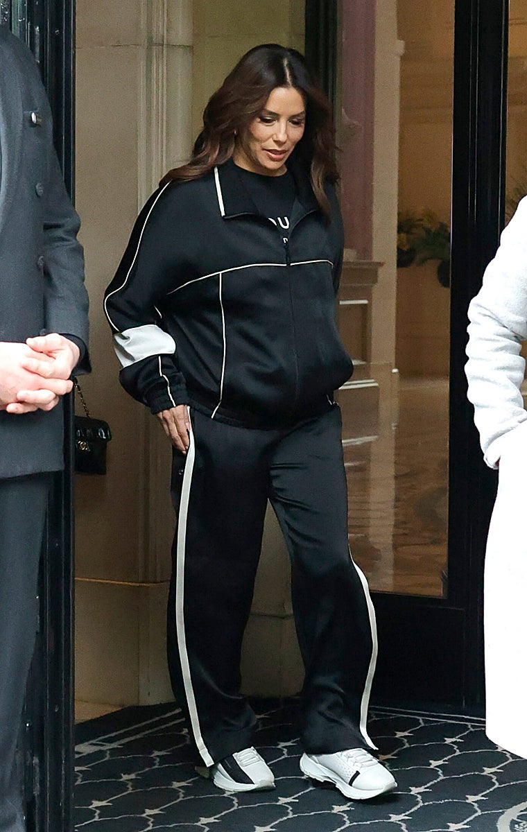 Eva Longoria en París con un exclusivo chándal de más de 4.000 euros.