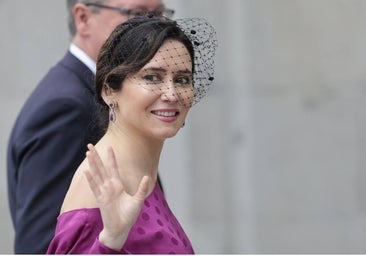 Todos los vestidos y looks de las invitadas a la boda