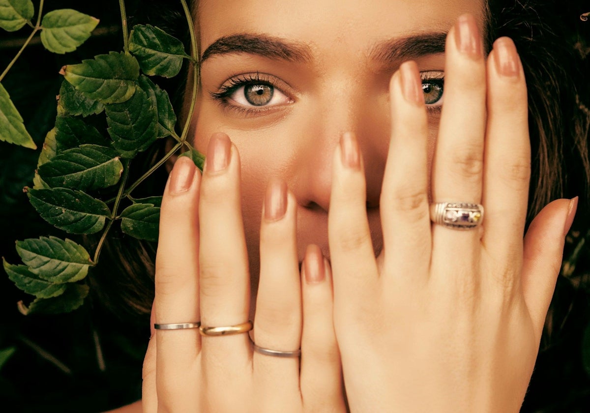 Productos para fortalecer las uñas débiles y lucir una manicura más bonita y duradera.