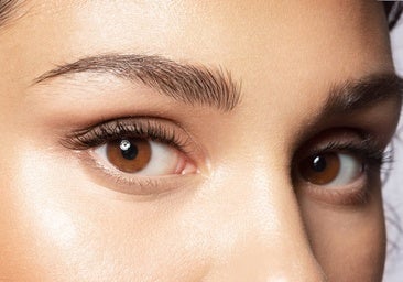 Cómo cuidar las cejas y las pestañas en verano